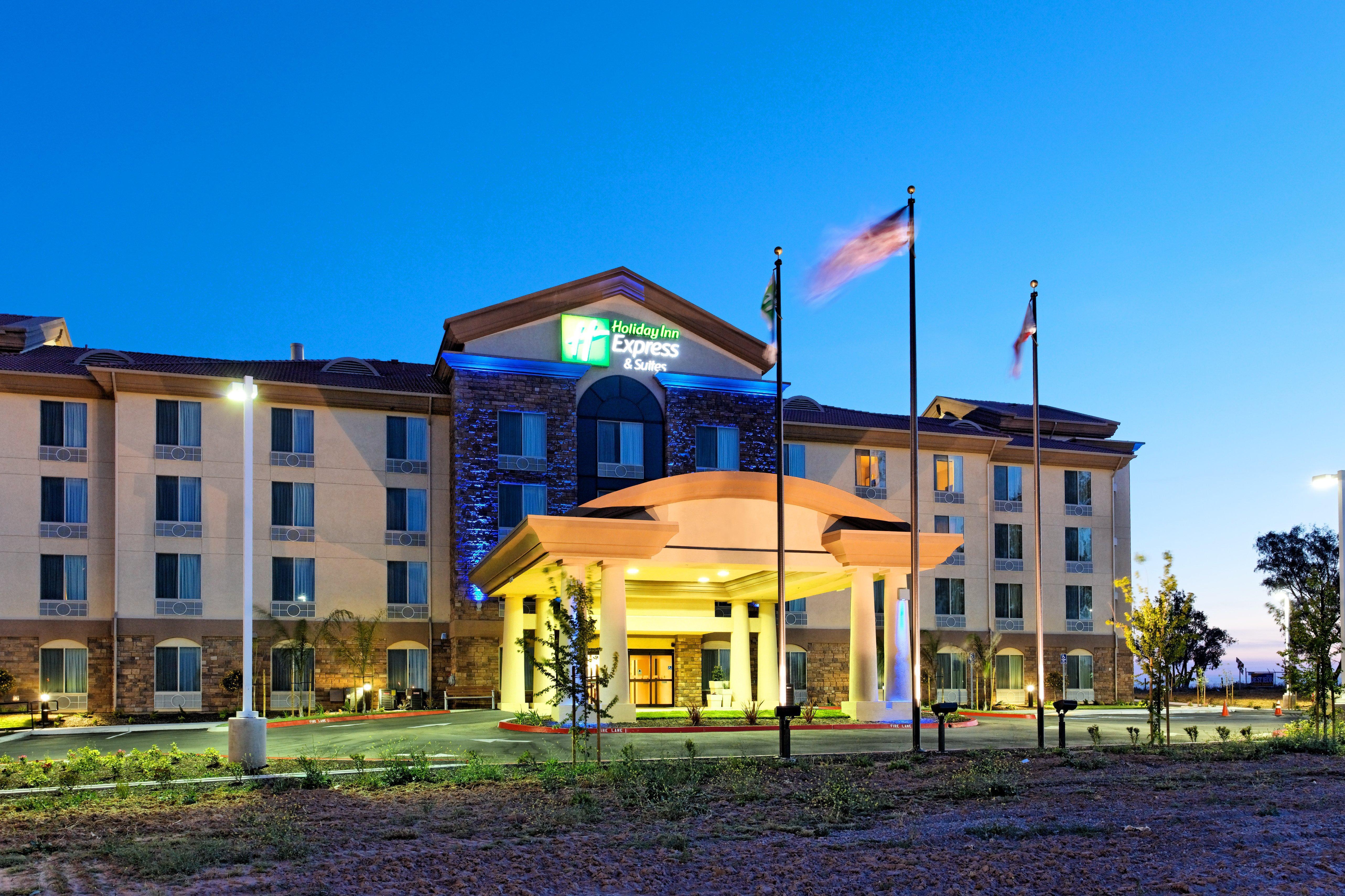 Holiday Inn Express Fresno Northwest - Herndon By Ihg Dış mekan fotoğraf